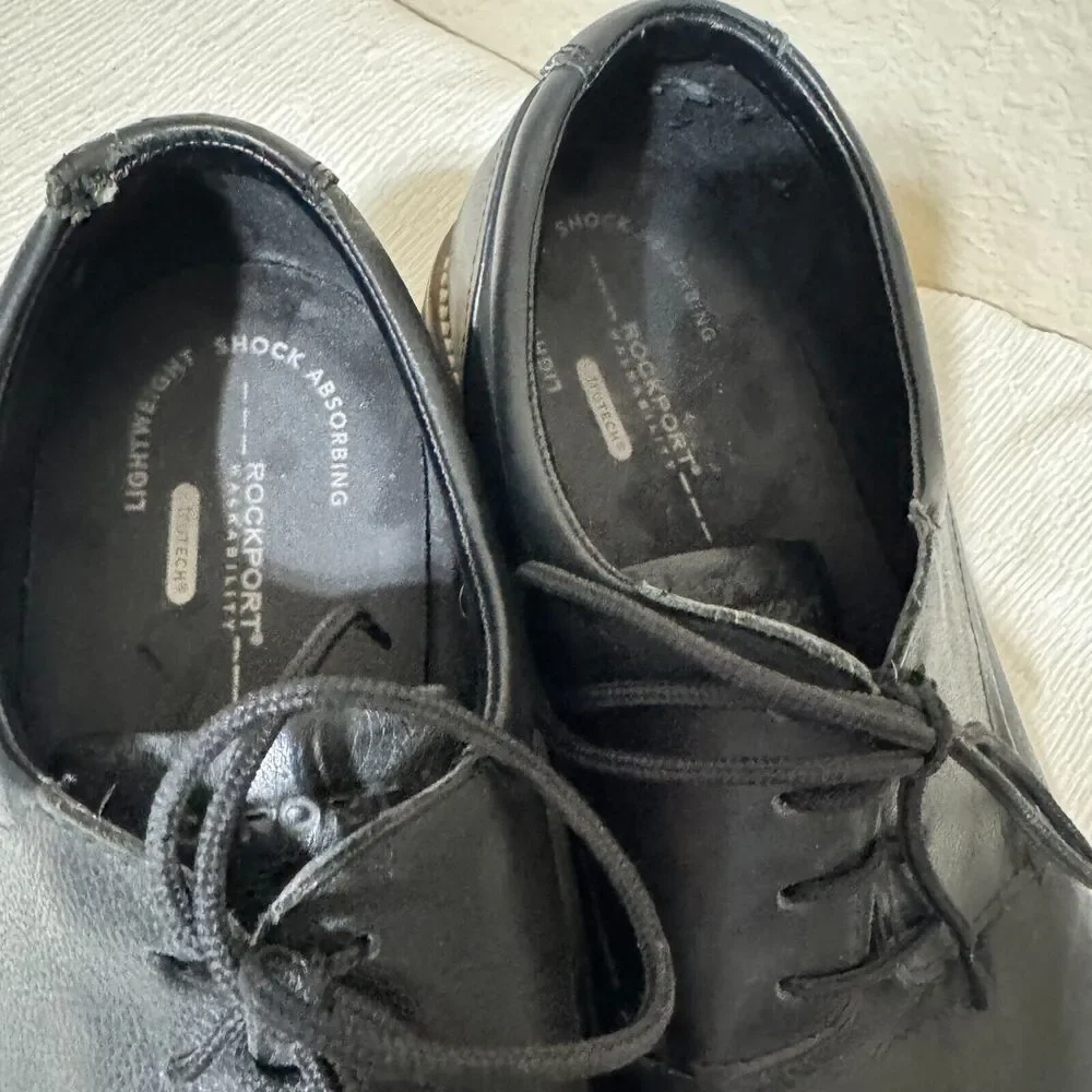 Rockport Men's Plain Toe Oxfords shoes Lug Sole Maverick sz 11 black leather